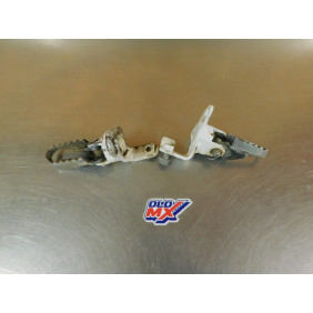 Supports de cales pieds + cales pieds Honda 250 NX