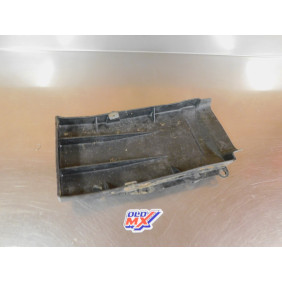 Plastique passage de roue arrière  Honda 250 NX 