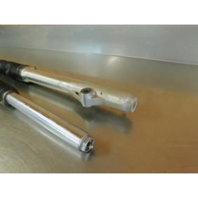 Fourche Suzuki 250 PE