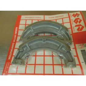 Mâchoires de frein arrière Suzuki RM125 1981-87 RM250 1981-83 64400-14820