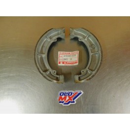 Mâchoires de frein Kawasaki ER 250 1983-84/ EX 305 GPZ 1985-89/ EX 500 GPZ 1987-91/ ZR 550 1983-84 41048-020