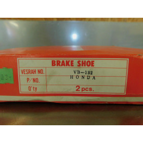 Mâchoires de frein Vesrah Honda CB 400 1978-81/ CM 400 1979-81/ CB 450 1982-85/ CM 450 1982-83/ CB550 1983 VB-132