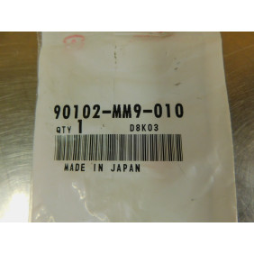Boulon de plaque latérale Honda CRM 125 1990-1999/ 650 DOMINATOR 1988-90/ 600 Transalp/ 650 Africa Twin 1988-89 90102-MM9-010