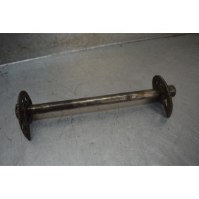 Axe de roue arriere + tendeurs Honda 600 XLR