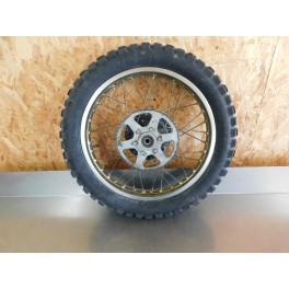 Roue arrière SUZUKI 125 DR TYPE SF43B