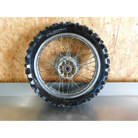 Roue arrière SUZUKI 200 TSR 