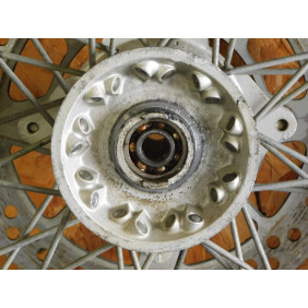 Roue avant SUZUKI 200 TSR 