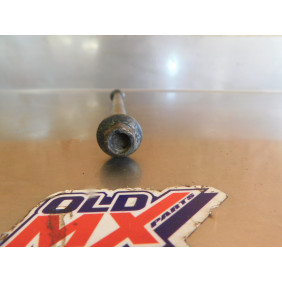 Axe de roue avant HONDA 125 TL