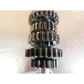 Arbre primaire de boite à vitesse YAMAHA 350 RDLC TYPE 4LO 