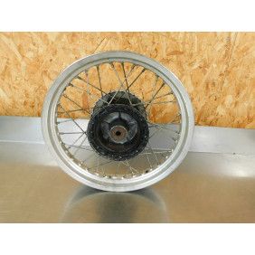 Roue arrière complette SUZUKI 600 DR
