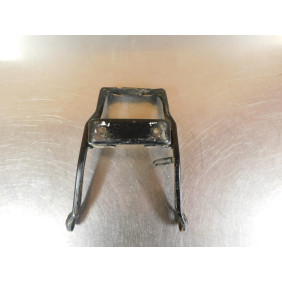 Support de garde boue arrière SUZUKI 600 DR 