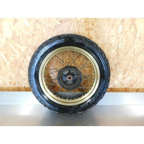 Roue arrière SUZUKI 600 DR 