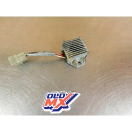 Régulateur de tension YAMAHA 350 XT