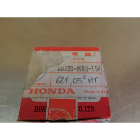 AVANCEUR, ÉTINCELLE Honda GL1100 1982-1983 30220-MB9-154