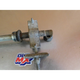Axe de roue arrière  Honda 600 Transalp