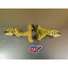 Cales pieds + support Suzuki 350 DR