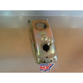Support de garde boue arrière Yamaha 80 DTMX
