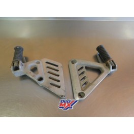 Support de cales pieds passagers + cales pieds Yamaha 600 XT 