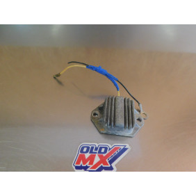Régulateur de tension Yamaha 125 DTMX 