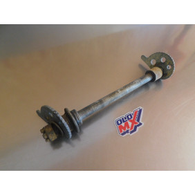Axe de roue arrière Yamaha 125 DTMX