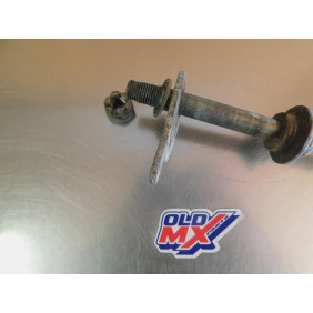 Axe de roue arrière Yamaha 125 DTMX