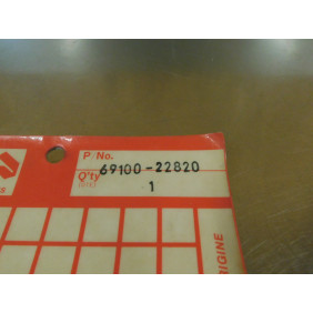 Plaquettes de frein Suzuki RGV 250 1991-1996 69100-22820